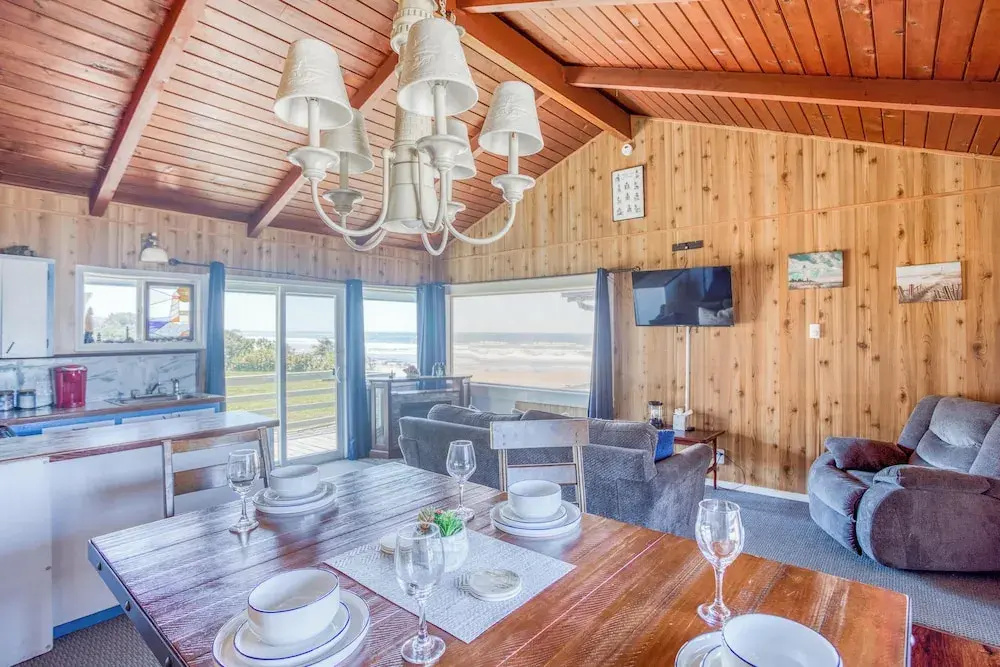2 Bedrooms Standard Suite with partial ocean view