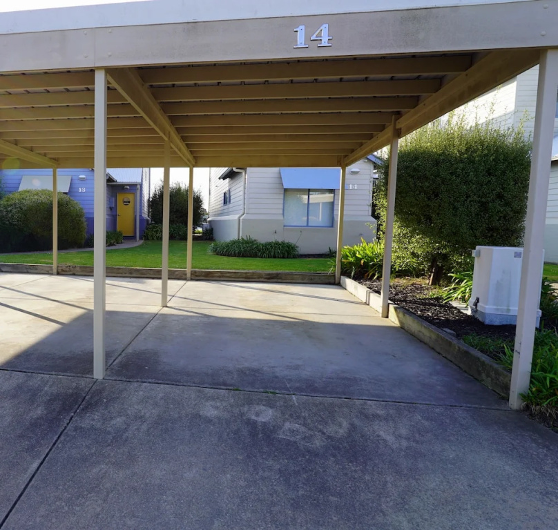 Captains Cove Waterfront Apartments