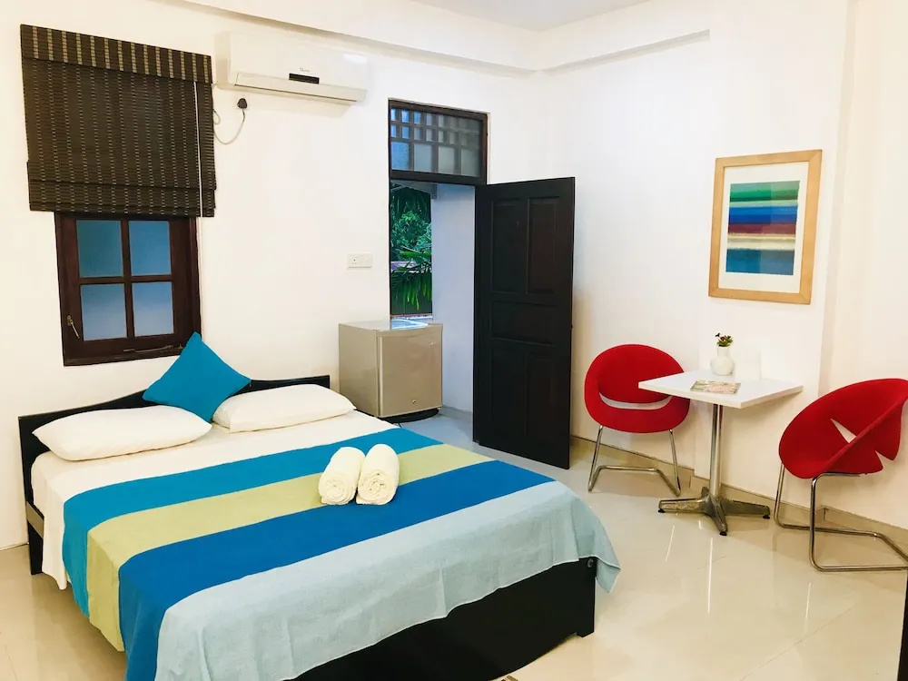 Deluxe Double room with balcony (full double bed)