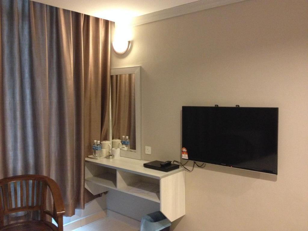 Aero Star Hotel
