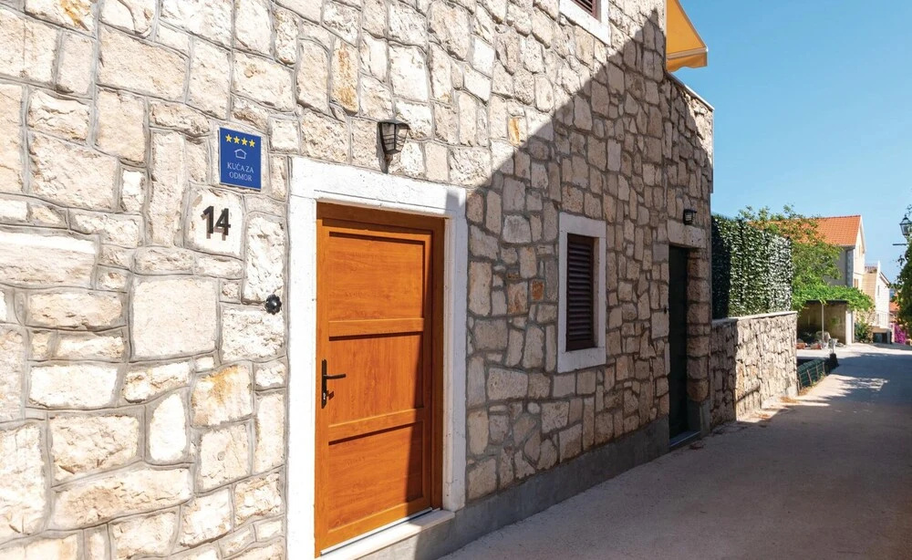 Stunning Home in Orebic With Wifi and 2 Bedrooms