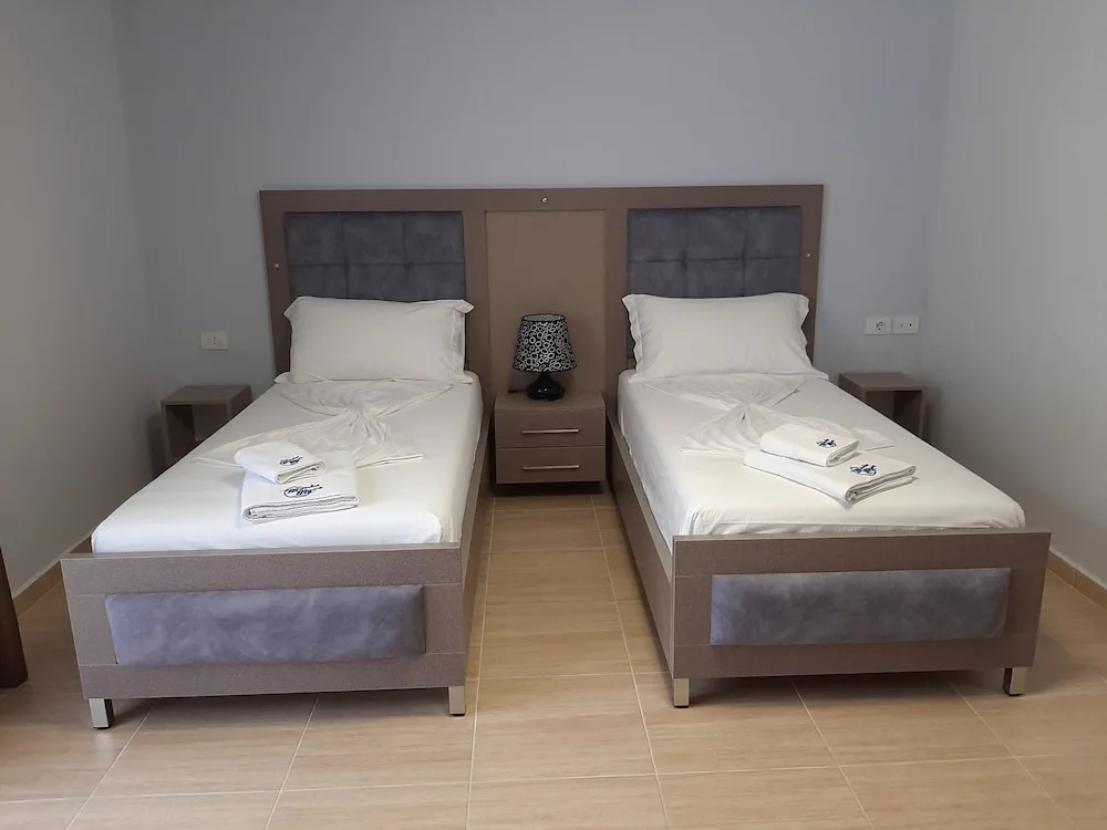 Standard Double room with balcony (twin beds)