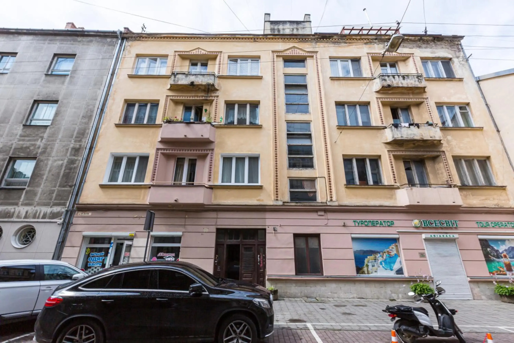 Подобово квартира у м. Львові, на вул. Ференца Ліста 3