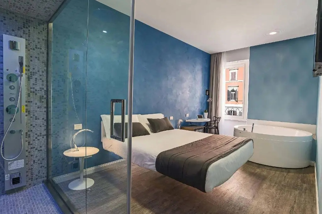 Jacuzzi Suite