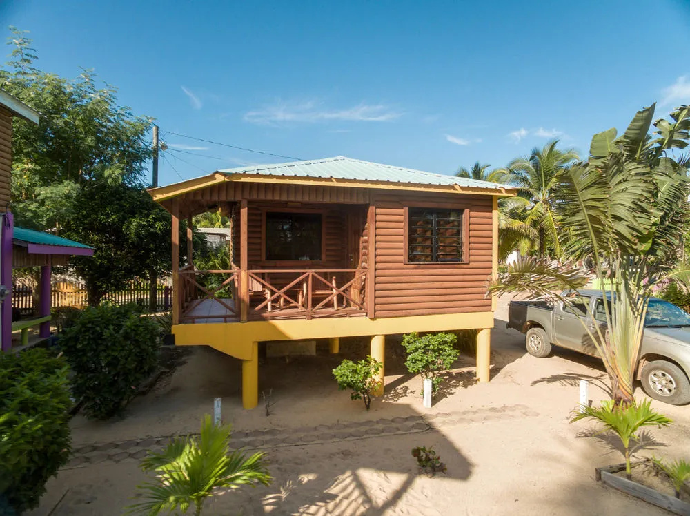 Palm Cove Cabins
