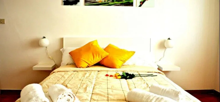 Your Rhome B&B - Photo 1