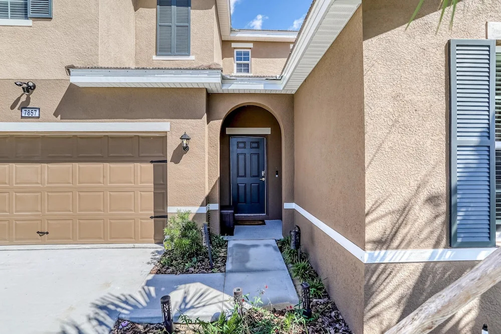 Large Open-concept Home With Private Pool, Pool Table-dogs Welcome