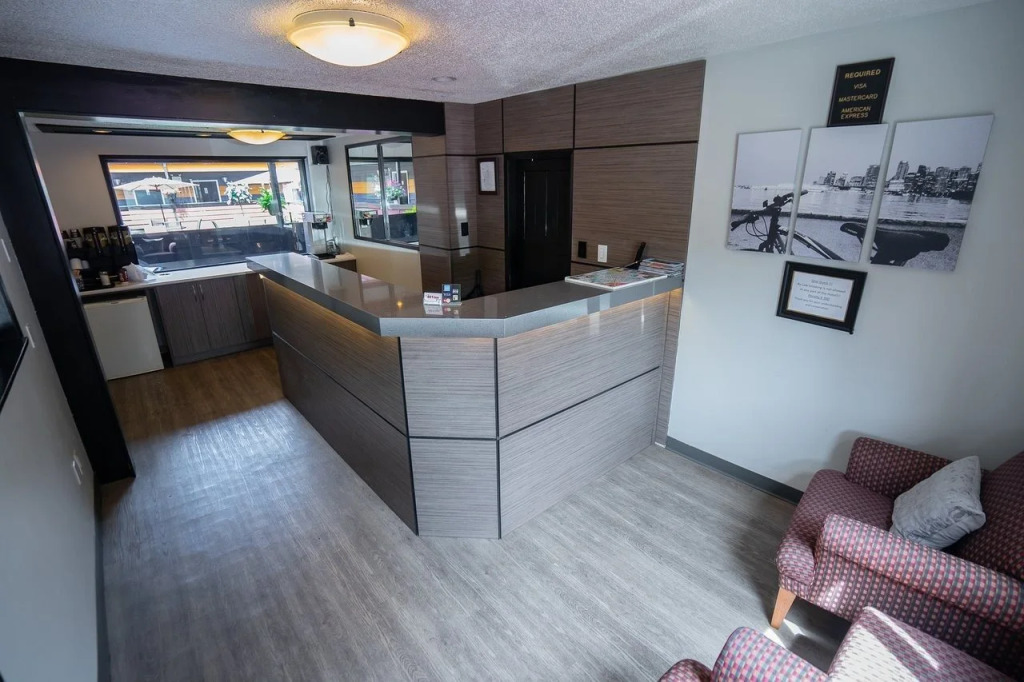 Coast Metro Vancouver Hotel - фото 13