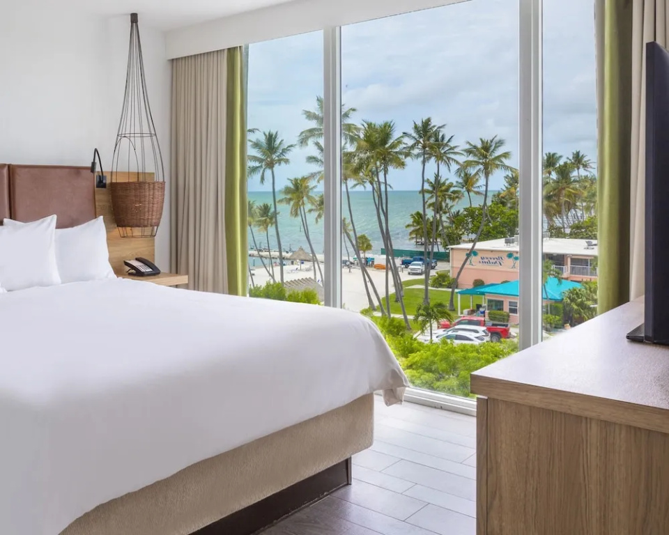 1 Bedroom Standard Double Suite (full double bed)