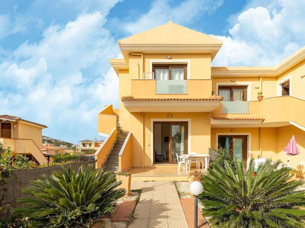 Apartment With air Conditioning and Terrace