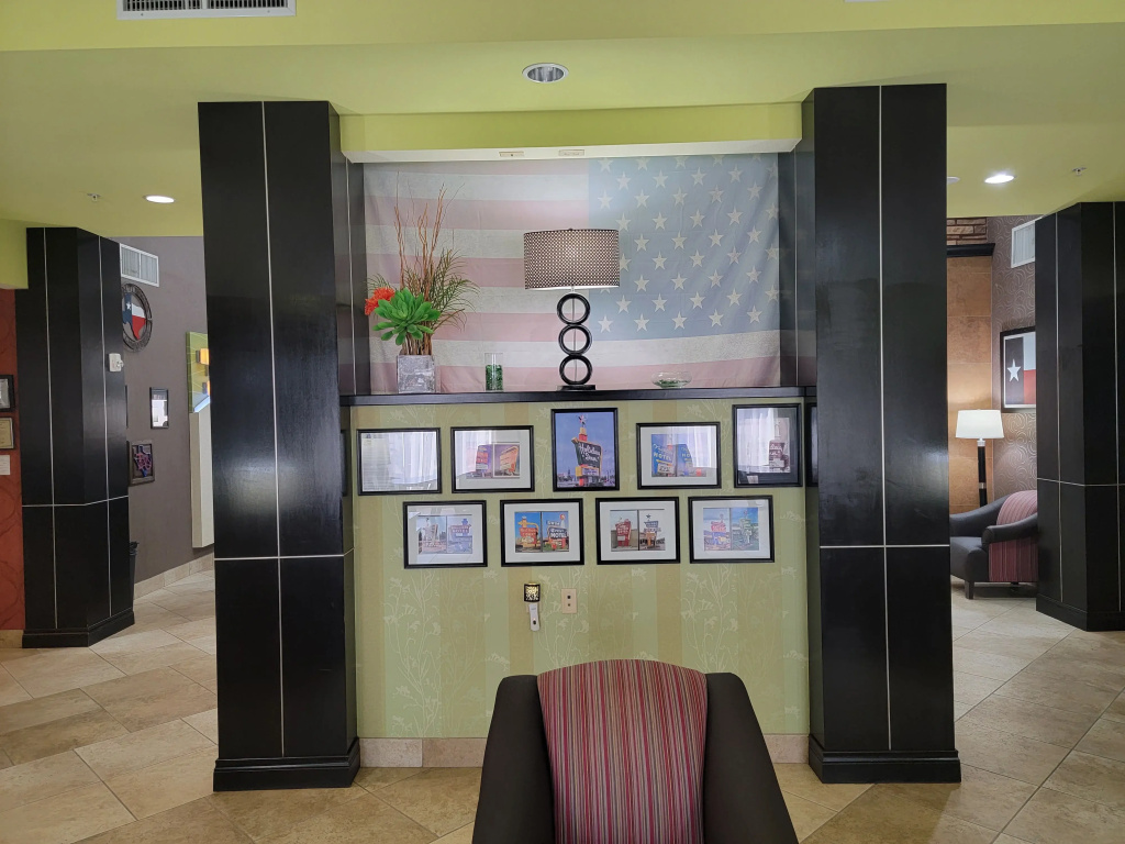 Holiday Inn Garland by IHG - Général