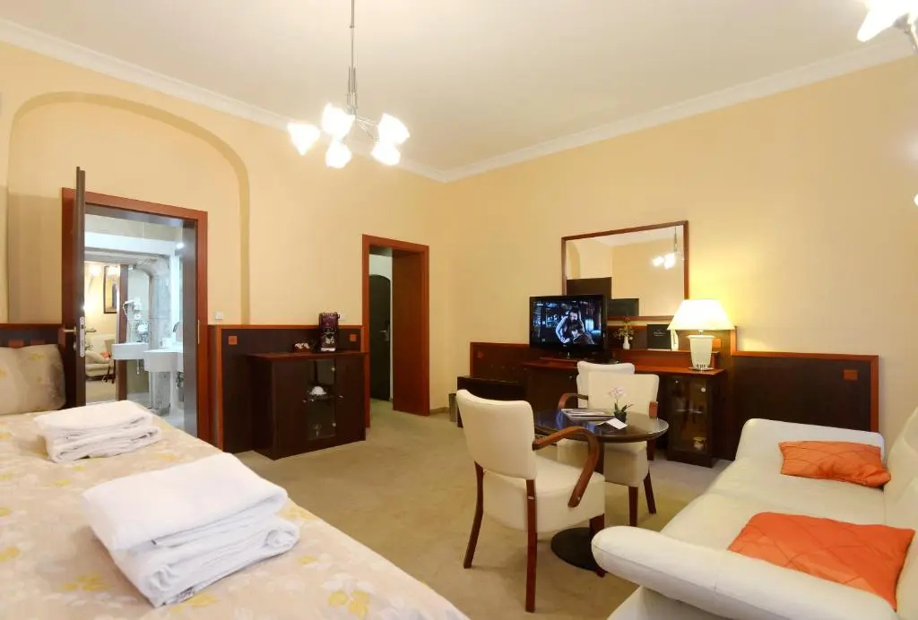 Hotel Grand - Chambres