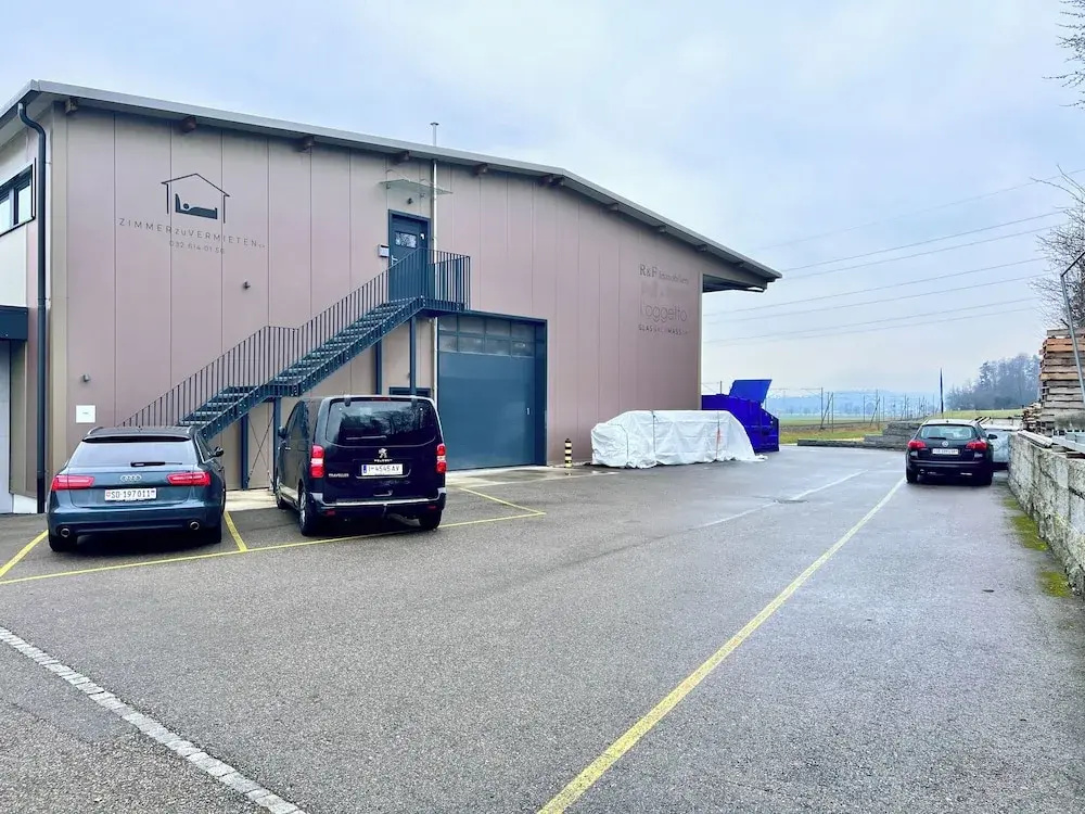 ZIMMERzuVERMIETEN.ch Deitingen Industrie