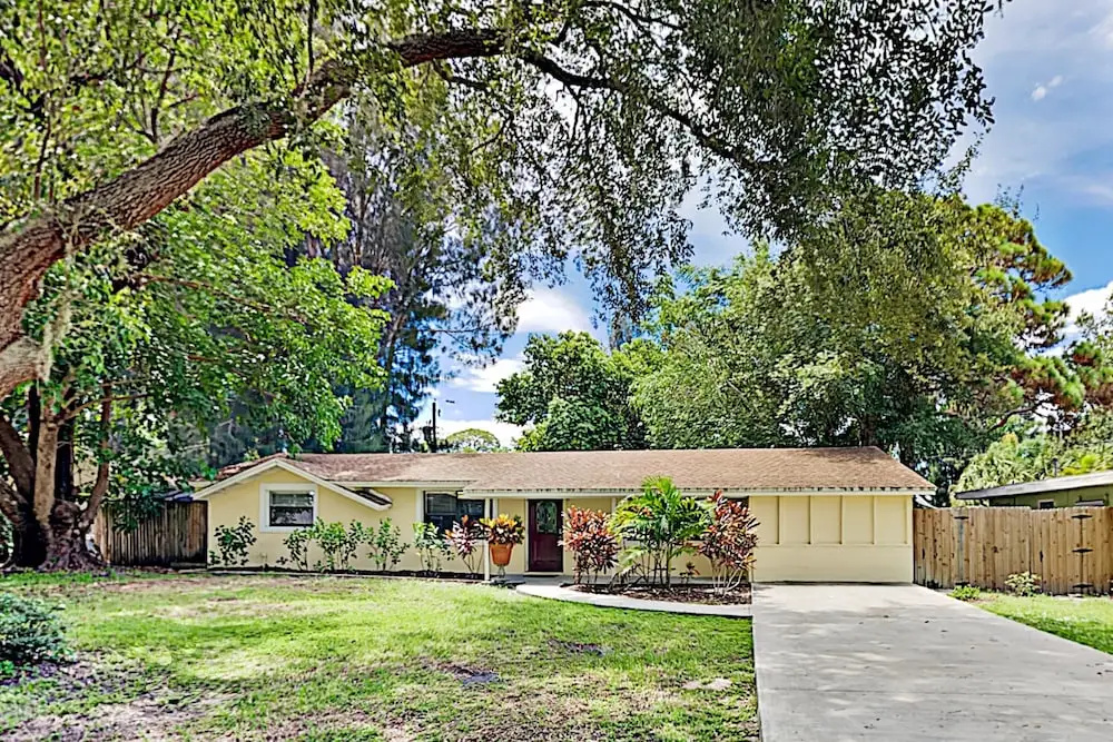 2310 Bradford Street Home