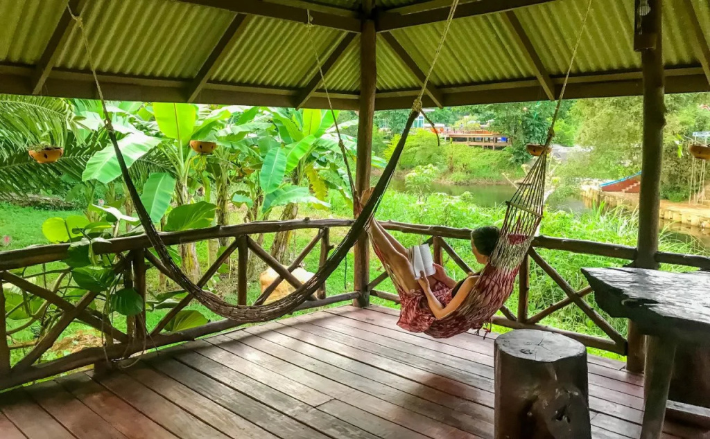 Balcony & Terrace