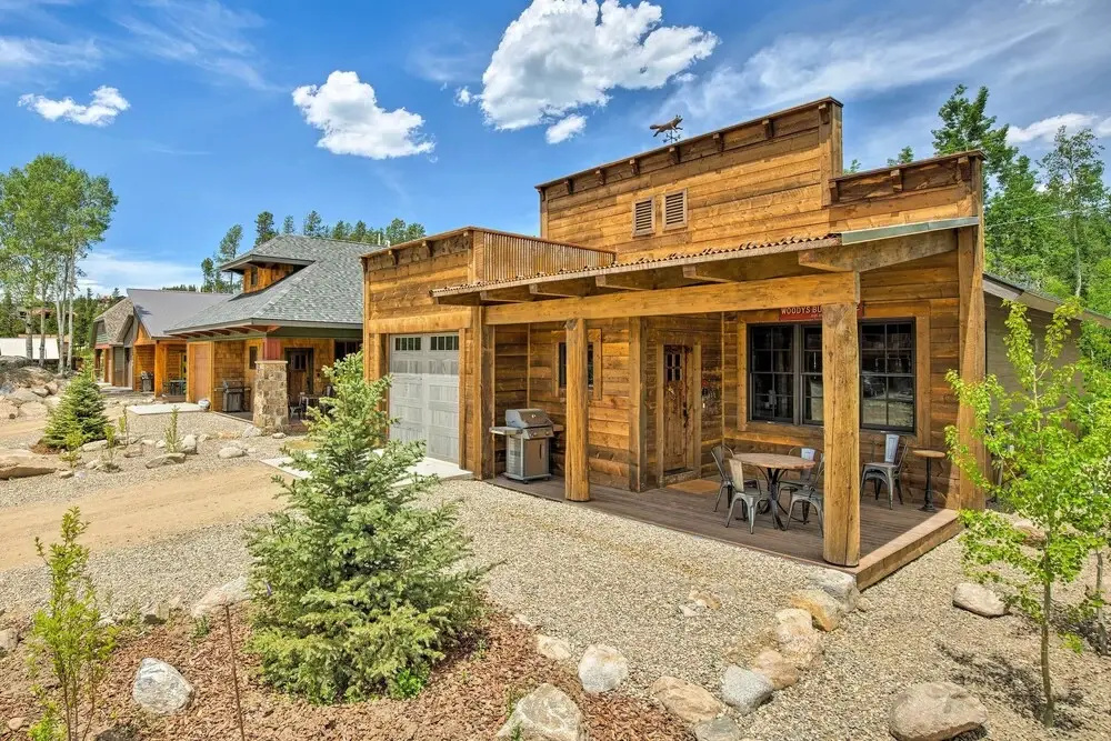 2 Blocks To Grand Lake: Updated Western Cabin! - фото 12