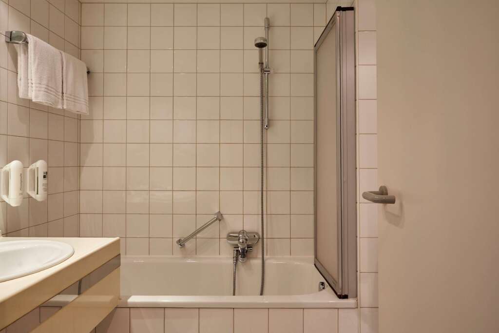 Image 10