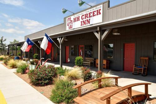 HH Creek Inn image