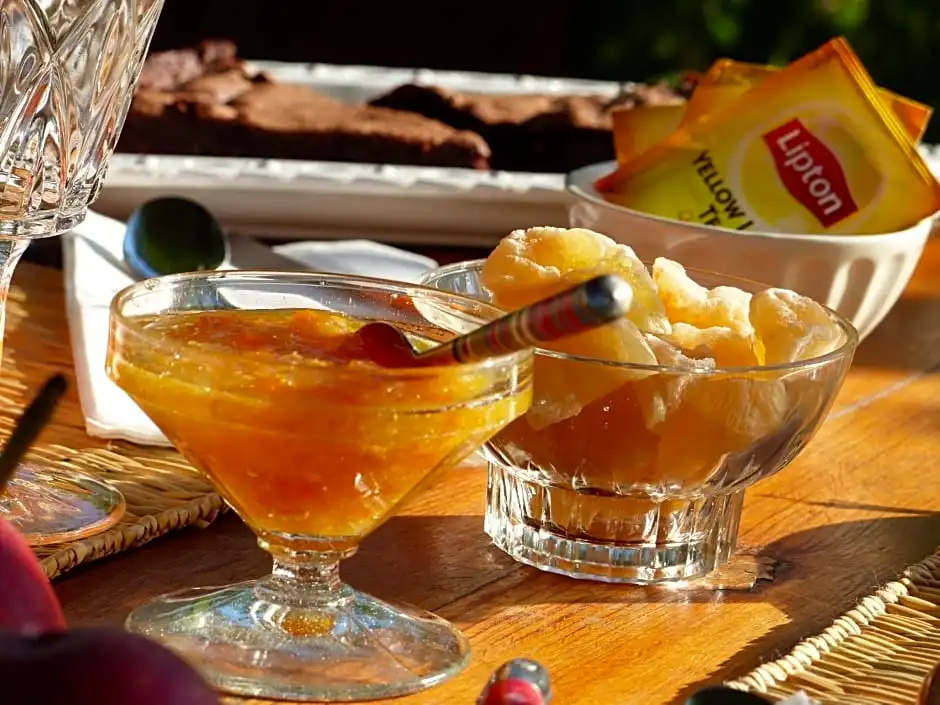 Food & Beverage