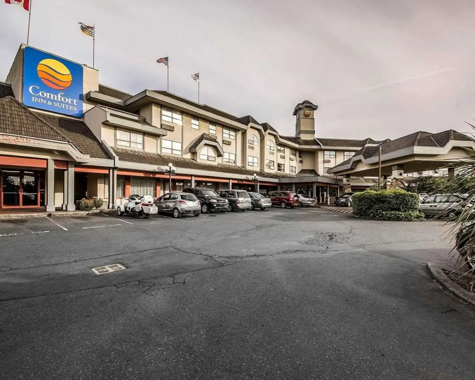 Comfort Inn & Suites