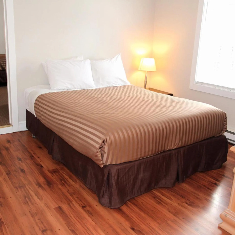 Hotel Squamish — 3