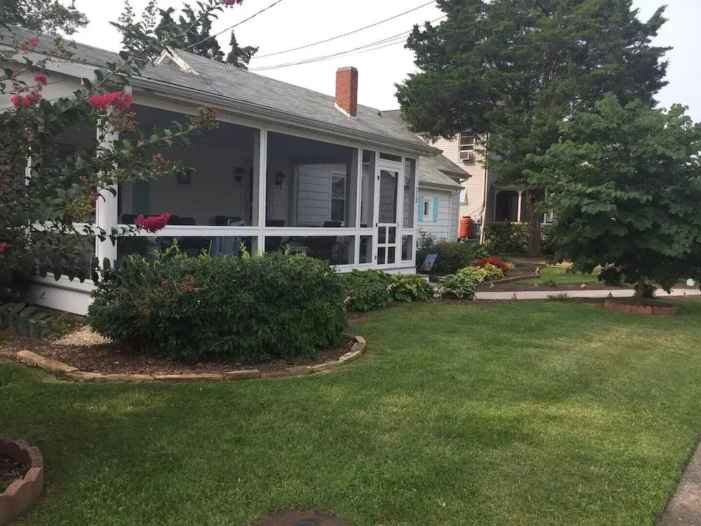Laurel Street 212a