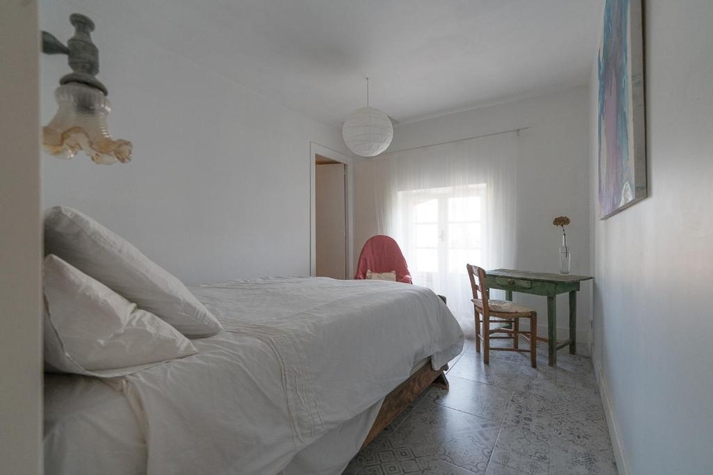 La Chambre de Seraphin (Adults Only)