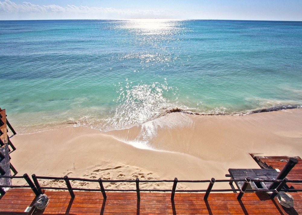 Beach & Waterfront