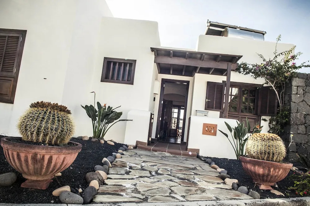 Villa Victoria Playa Blanca
