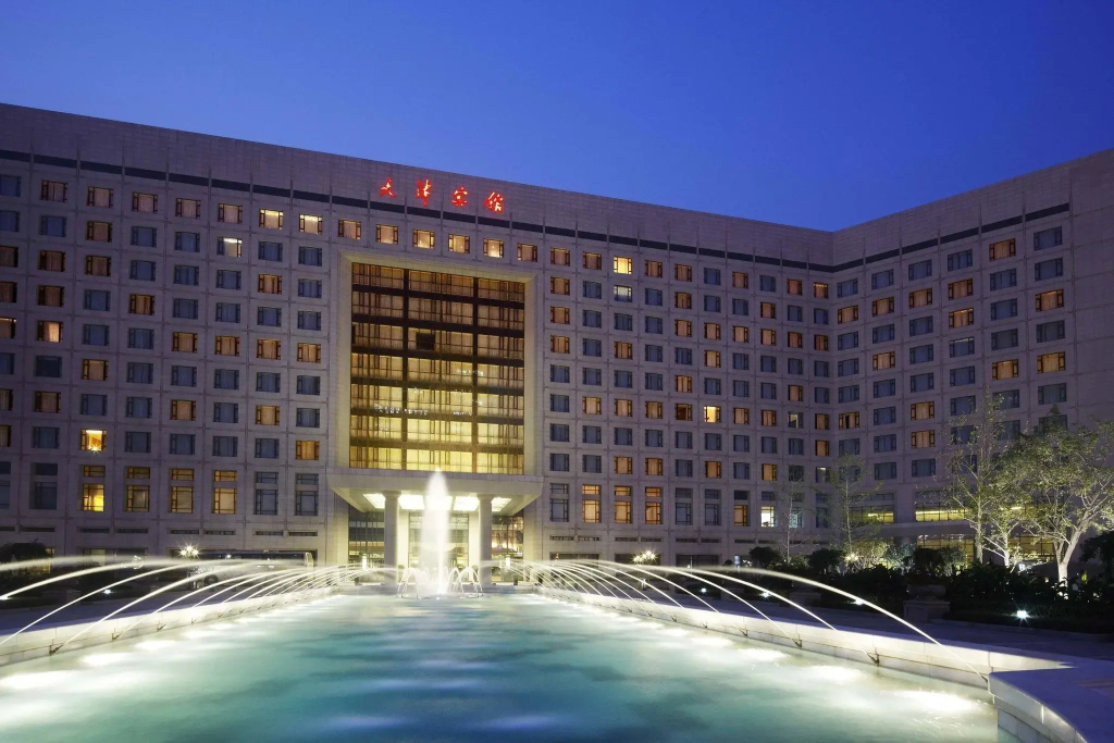 Renaissance Tianjin Lakeview Hotel - фото 35
