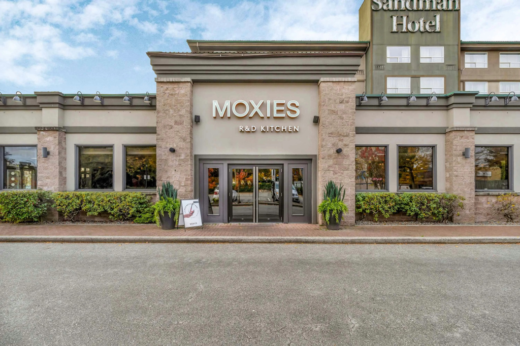 Sandman Hotel & Suites Vancouver Airport