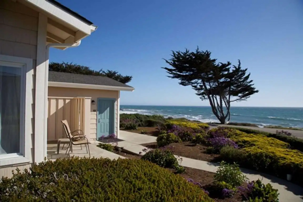 Beach & Waterfront