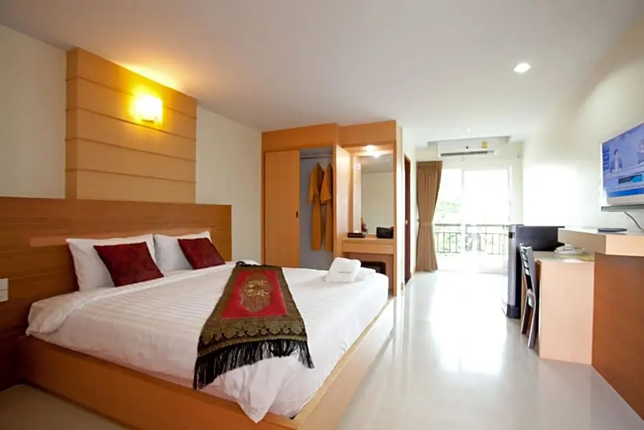 Superior Double room (full double bed)