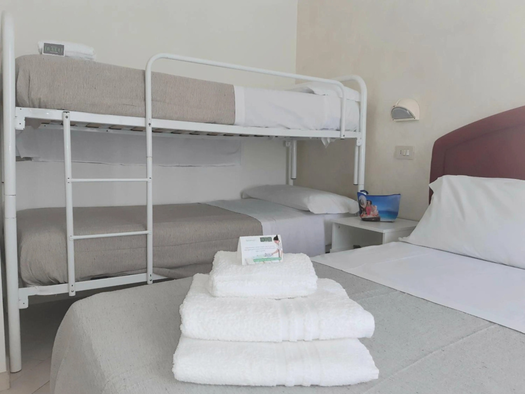 Hotel Raul — 4