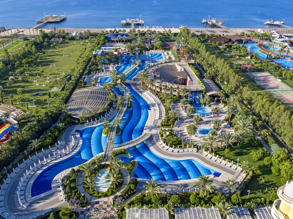 Beach & Waterfront