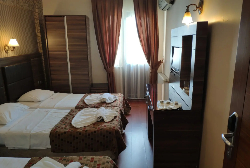 Hotel photo 12