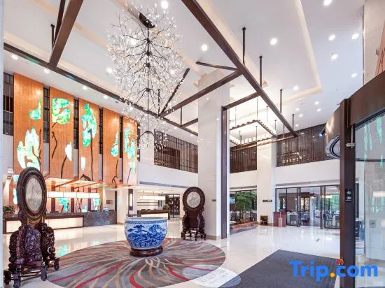 Food & Beverage