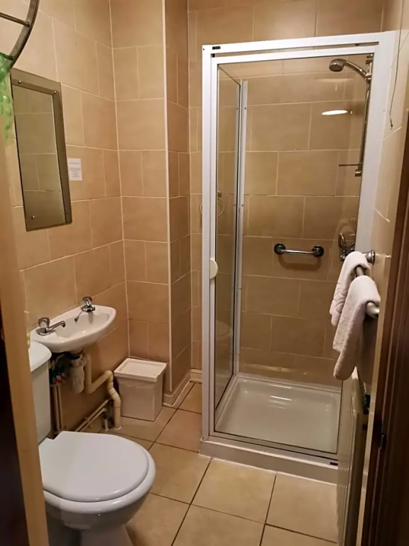 Beech Mount Hotel - Free Parking - Chambres