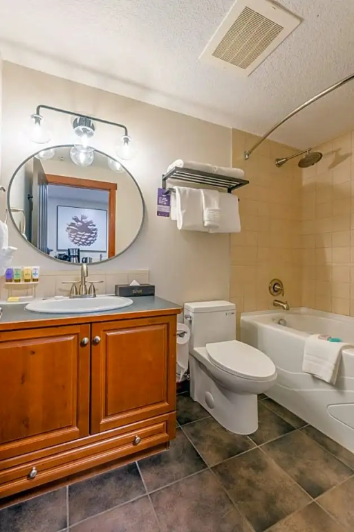 1 Bedroom Double Suite (full double bed)