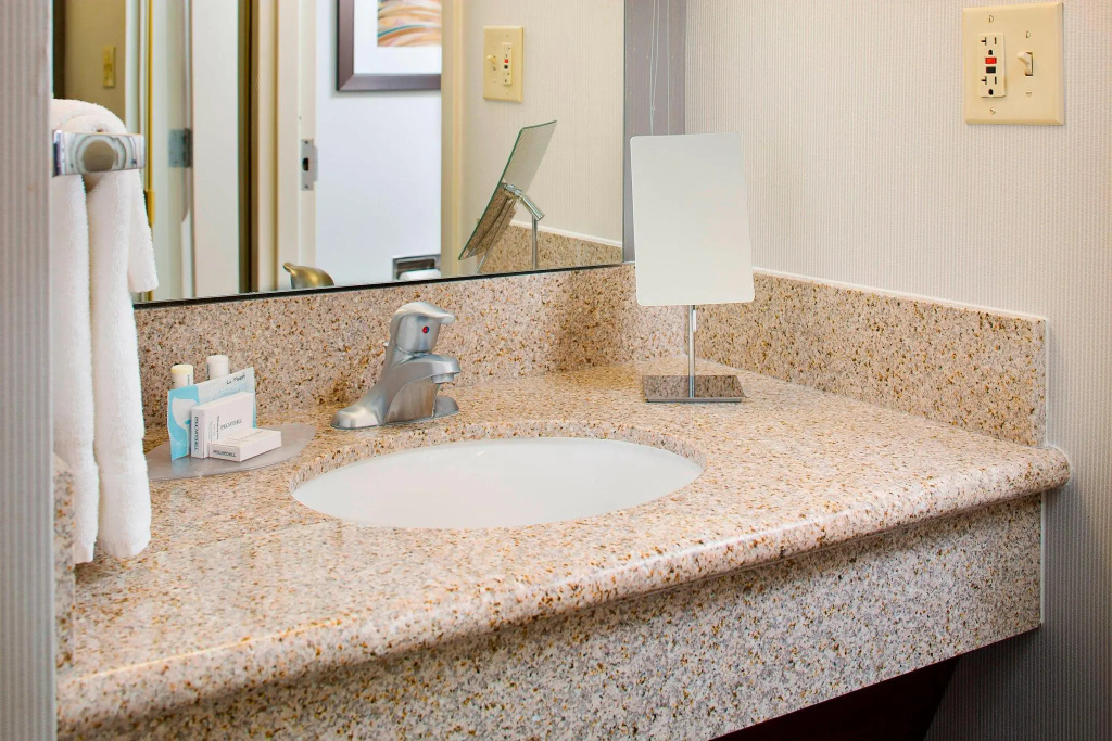 Courtyard by Marriott Richmond Airport - Chambres