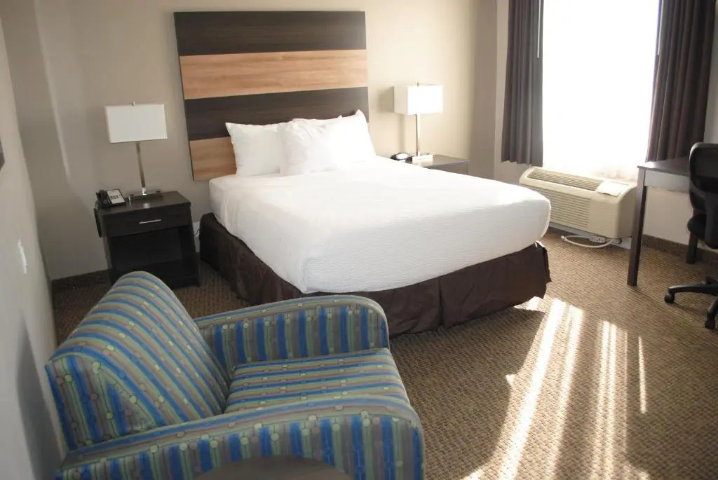Days Inn & Suites by Wyndham Lindsay - Chambres
