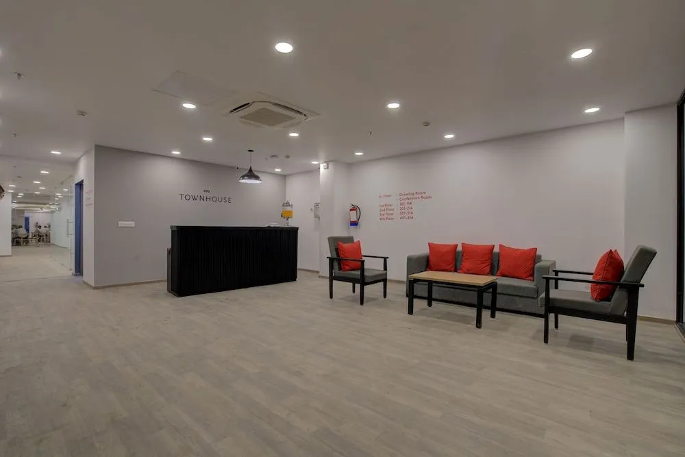 Lobby & Reception