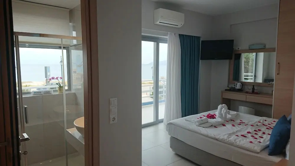 Superior Studio with balcony and with sea view