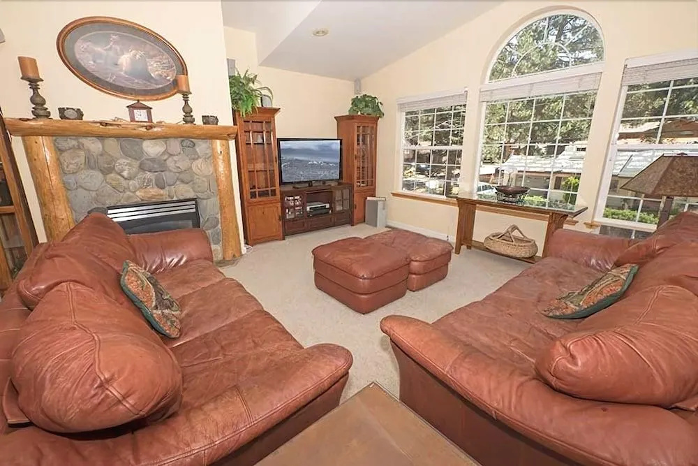 3301 Marlette Circle By Redawning