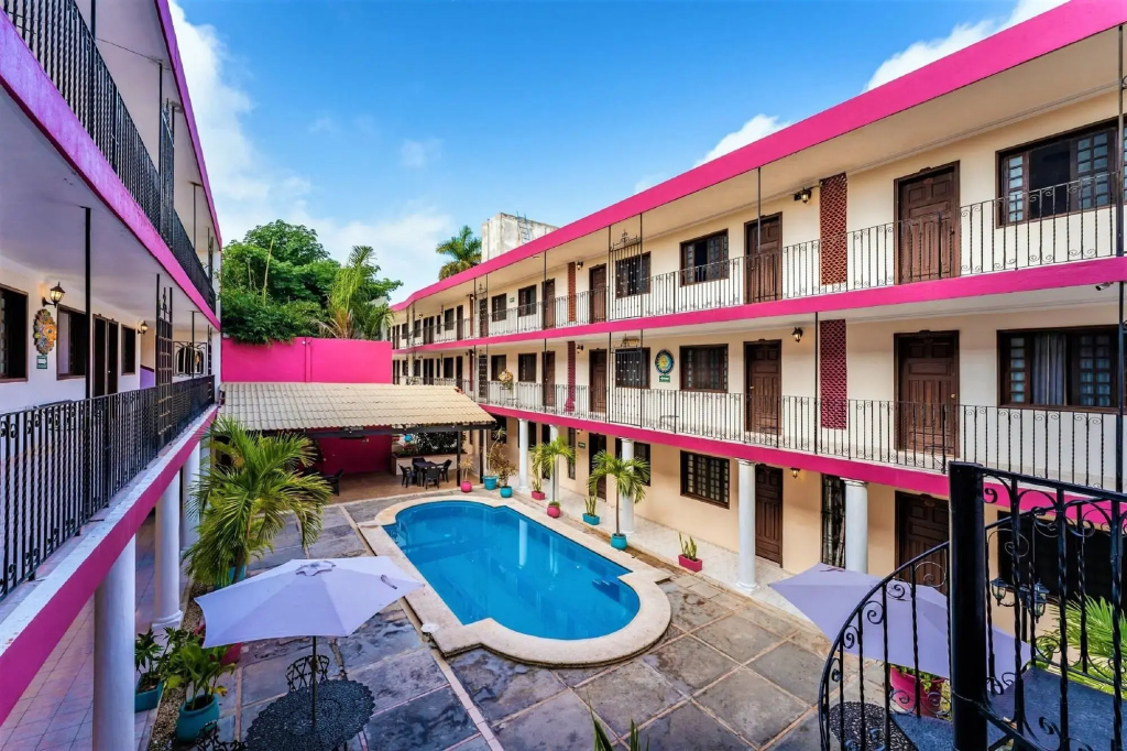 Hotel photo 12