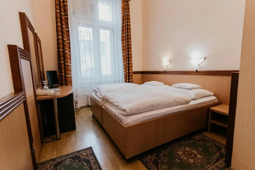 Economy Double room (full double bed)