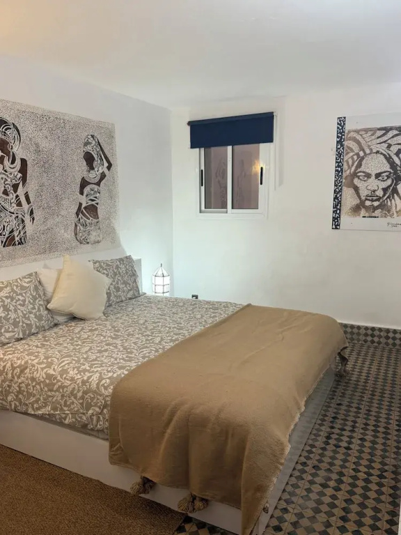 Economy room