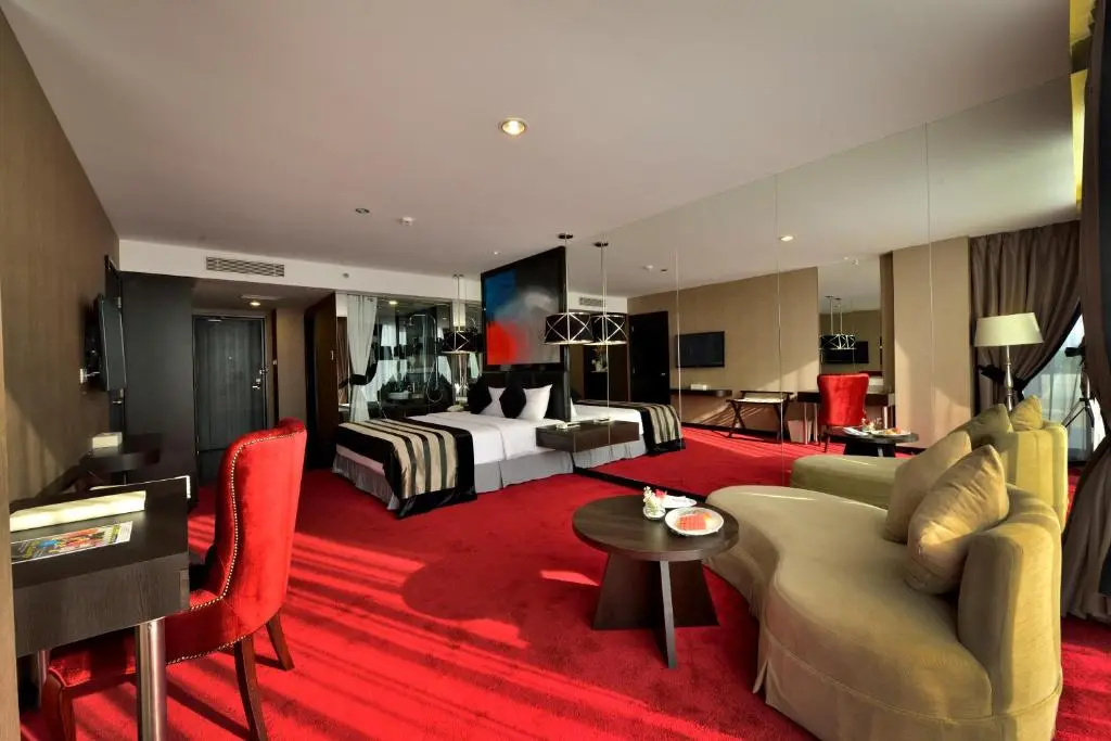 Amaroossa Cosmo Jakarta — 4