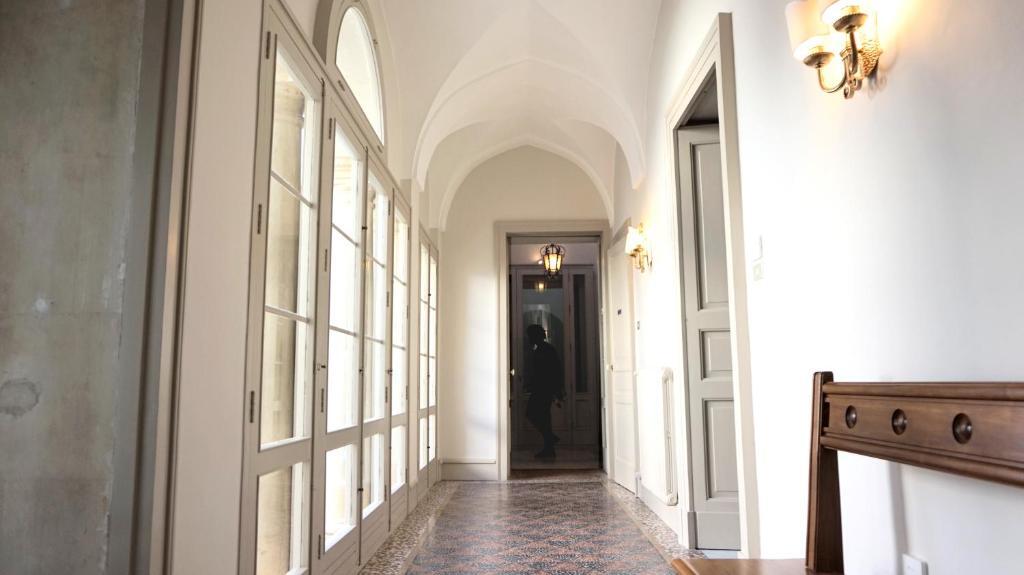 PALAZZO CIRCOLONE by null