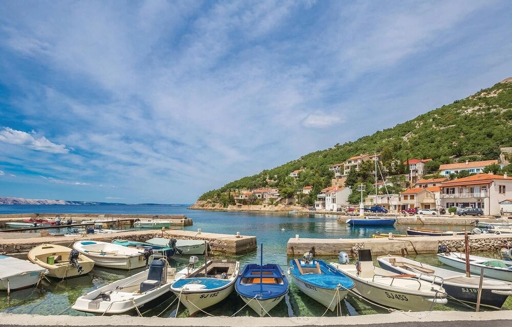 Awesome Home in Stinica With 2 Bedrooms and Wifi